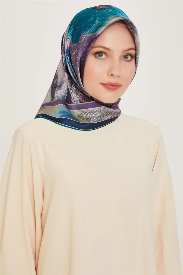 9240-84- ARMİNE Sura İpek Eşarp Nostalji 9240-84